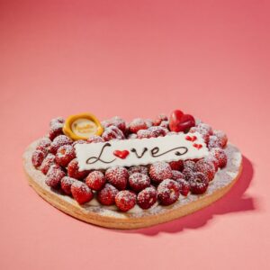 Crostata di Frolla e Chantilly con Fragoline di Bosco